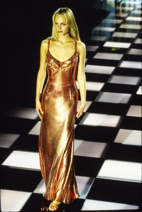 versace 96 abiti particolari|versace dresses 1996.